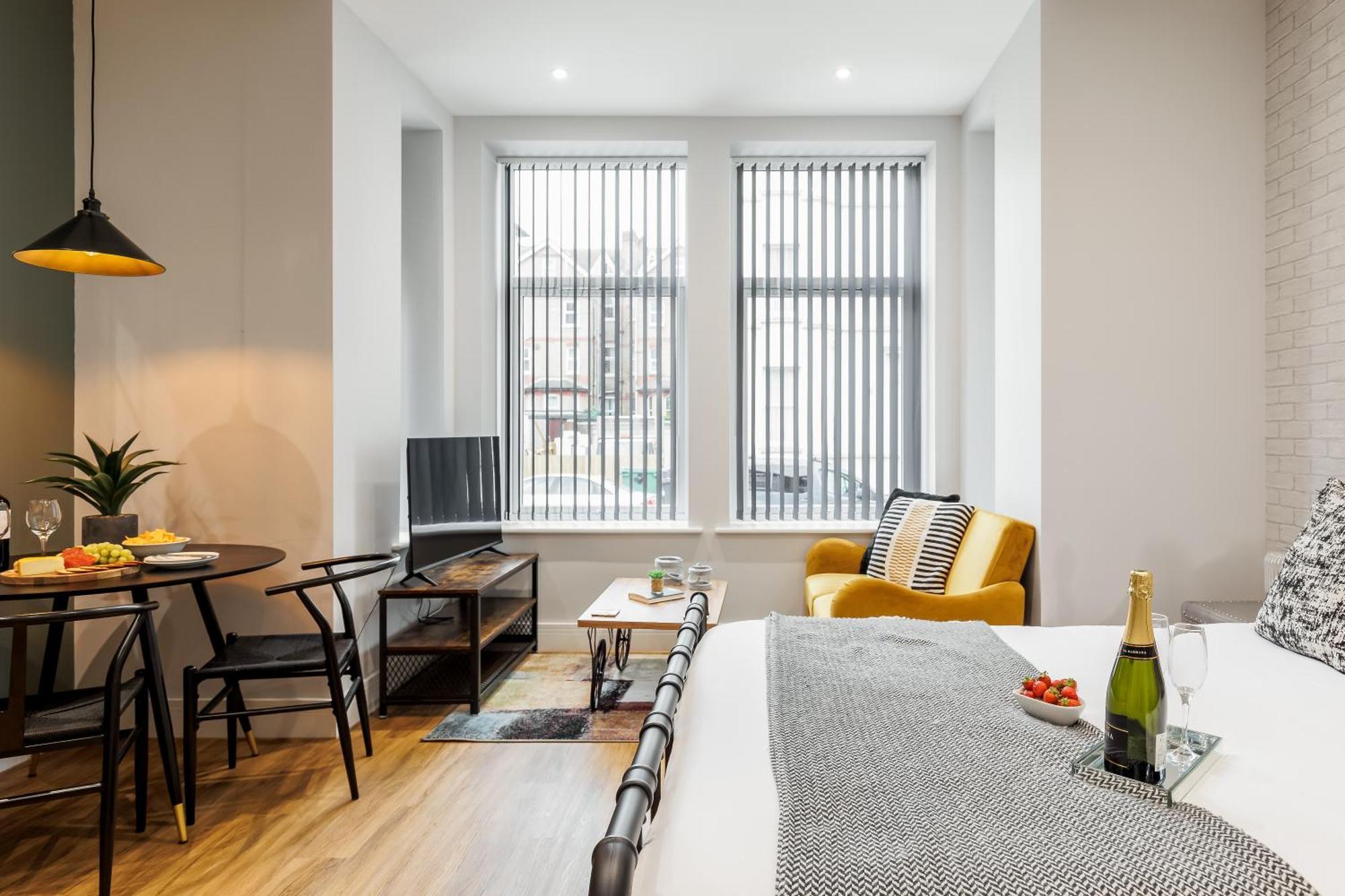 Sea Breeze - Coast Appartement Bournemouth Buitenkant foto