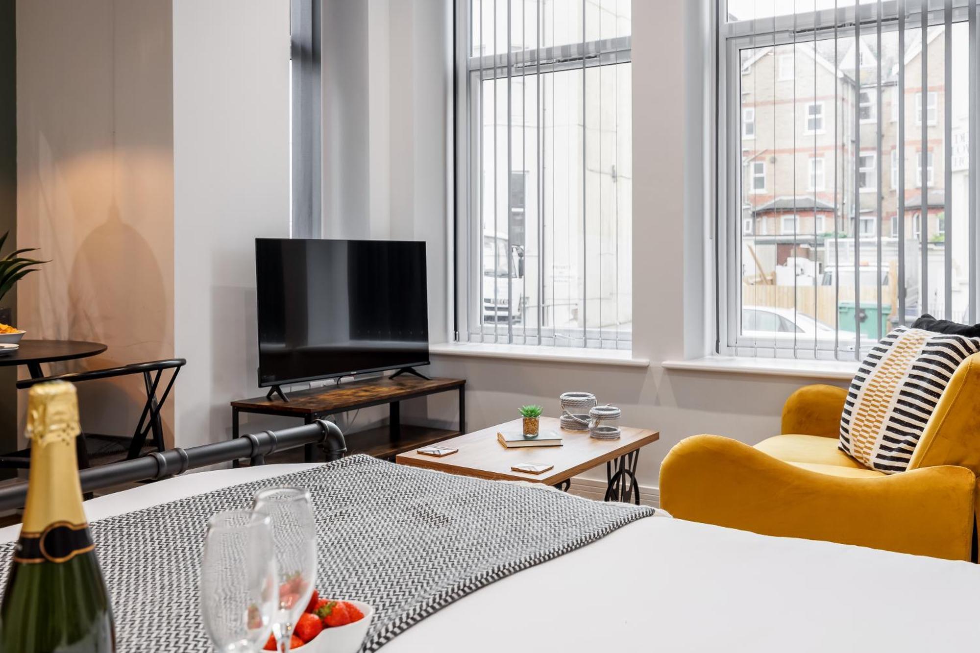 Sea Breeze - Coast Appartement Bournemouth Buitenkant foto